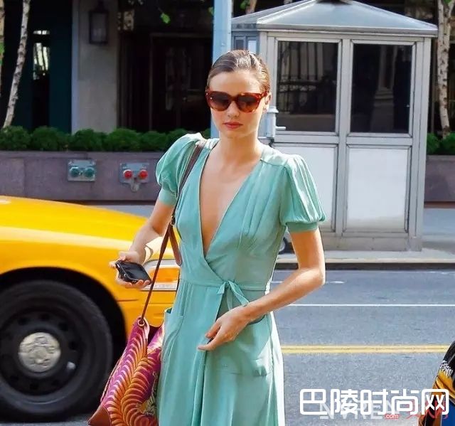 wrap dress是什么_什么是wrap dress?裹身连衣裙？！它能让你高级性感起来！