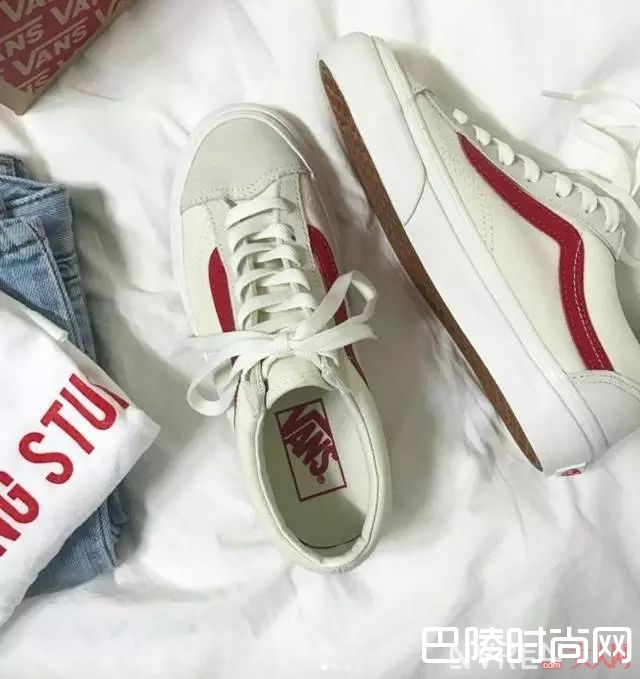 VANS小白鞋_还买Puma的蝴蝶结？2017最新值得买的小白鞋在这里，杨幂、刘雯都穿过