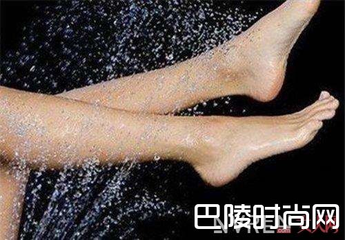 什么是粗盐瘦腿法_腿部肉多不满意?10个瘦腿技巧省钱又实用赶紧get吧