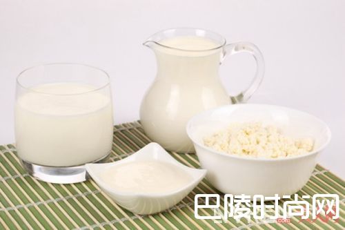 杏仁露介绍_睡前喝这6款饮品 保证你从此告别黑眼圈