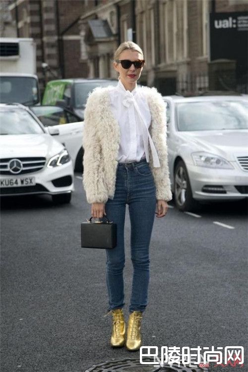 金色鞋子怎么搭配黑白色_不出错的黑白金法则服饰搭配 色彩搭配好决定你的女王气质