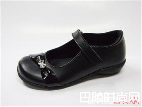 穿上硬底鞋_腿部肉多不满意?10个瘦腿技巧省钱又实用赶紧get吧