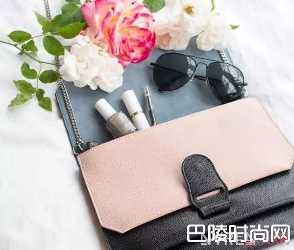 Senreve双肩包_私藏小众平价双肩皮包分享，让你的包包实用和颜值齐飞