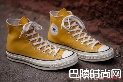 Chuck Taylor All Star_百搭不止小白鞋 这5双运动鞋堪称“时尚神话”