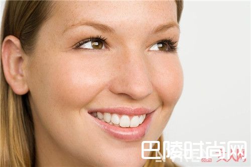 如何有效祛斑_如何才能治疗你脸上的斑斑锈迹？主要还是得根治