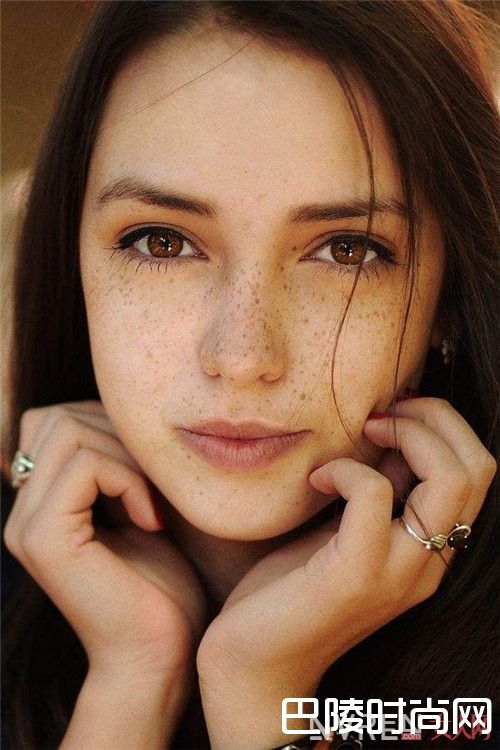 如何有效祛斑_如何才能治疗你脸上的斑斑锈迹？主要还是得根治