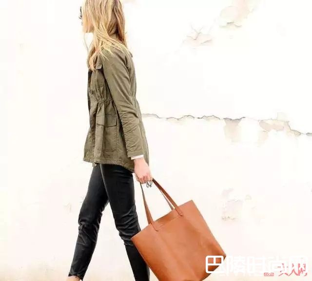 Madewell双肩包_私藏小众平价双肩皮包分享，让你的包包实用和颜值齐飞