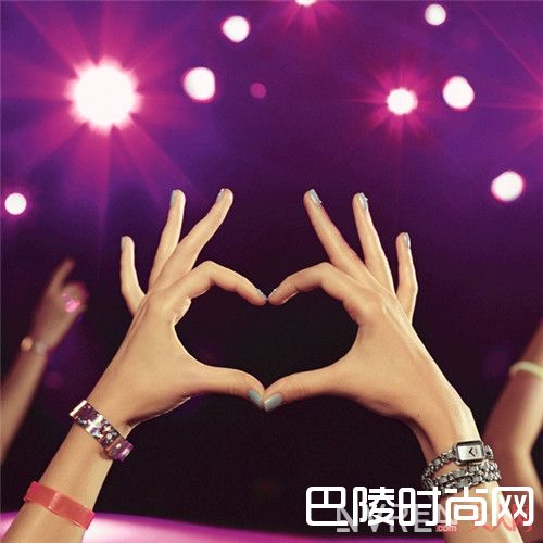 PREMIèRE ROCK红色表链腕表限量多少枚_高颜值腕表推荐：给你一款时髦搭配的选择