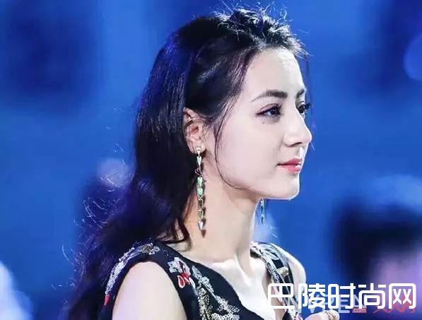 相亲戴的耳环推荐_我的耳畔有万种风景 9款别致长耳坠推荐