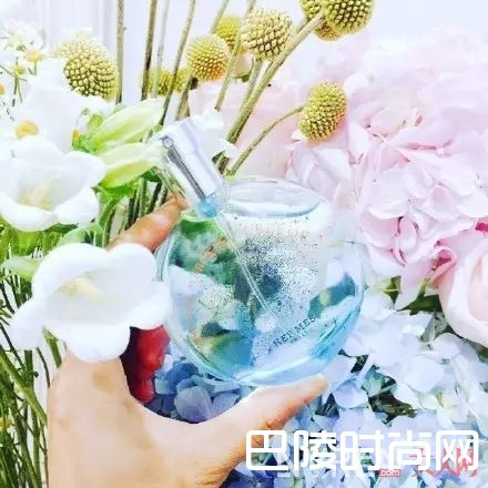 爱马仕蓝色橘彩星光香水_盘点2017年十大靠颜值取胜的诱人新香味儿