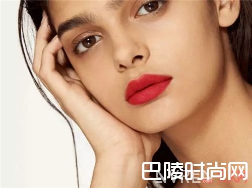 Burberry口红推荐_今年春夏最火的8只口红 颜色都帮你挑好了！