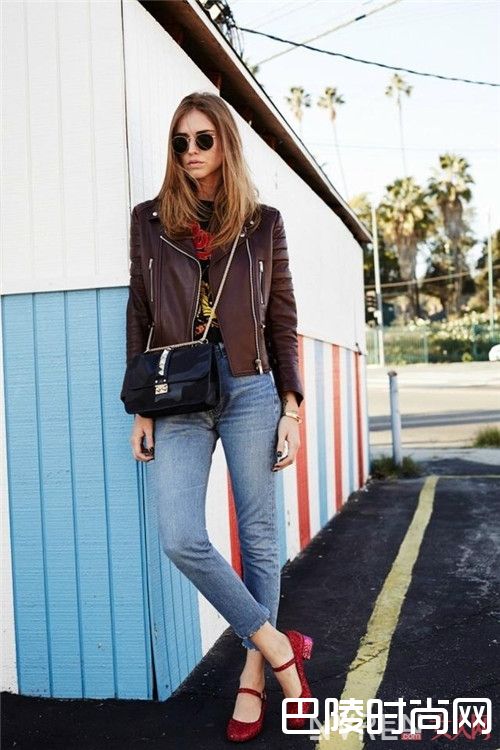 玛丽珍鞋搭配什么甜美时尚_时髦女孩最爱的鞋子有哪几款？推荐这几款舒适又潮流的鞋子