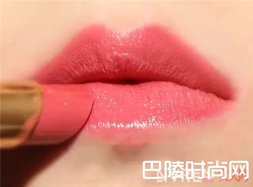 Tom Ford口红推荐_今年春夏最火的8只口红 颜色都帮你挑好了！