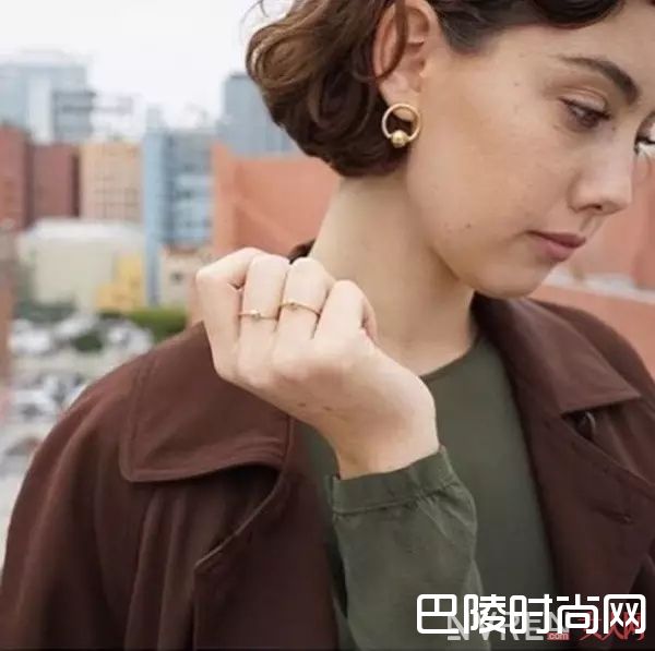 Young Frankk_这5个小众首饰品牌设计独特又便宜，很容易卖断货