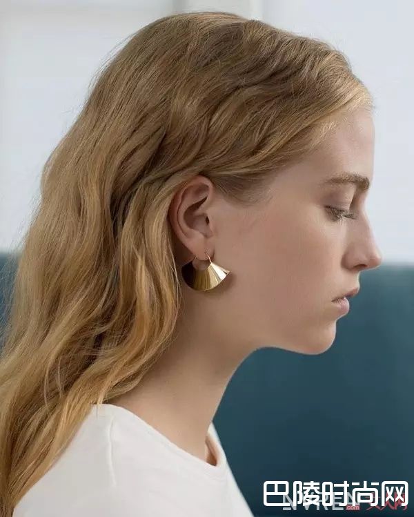 Kathleen Whitaker_这5个小众首饰品牌设计独特又便宜，很容易卖断货