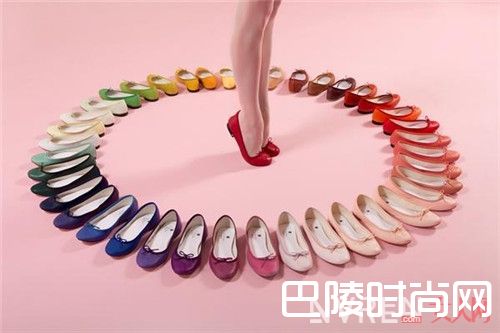 芭蕾舞鞋搭配什么魅力十足_时髦女孩最爱的鞋子有哪几款？推荐这几款舒适又潮流的鞋子