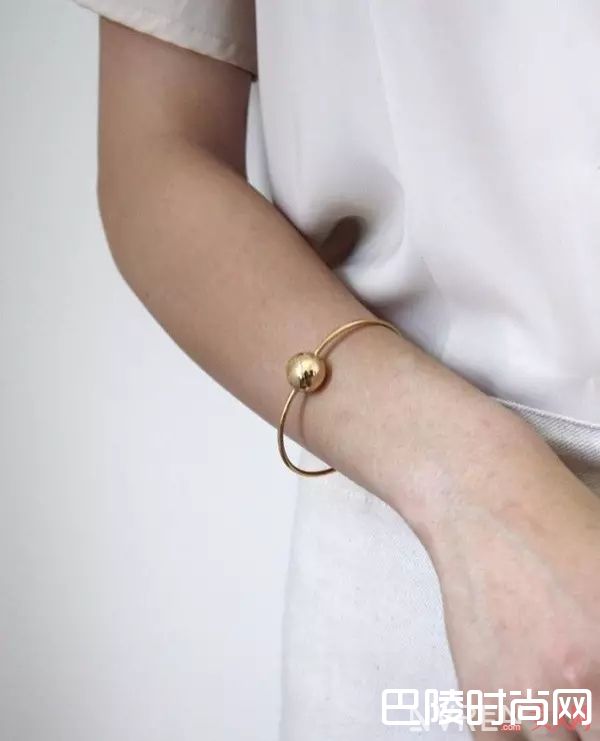 Young Frankk_这5个小众首饰品牌设计独特又便宜，很容易卖断货