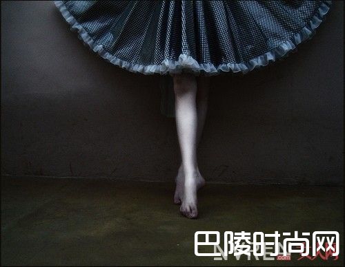 芭蕾舞鞋搭配什么魅力十足_时髦女孩最爱的鞋子有哪几款？推荐这几款舒适又潮流的鞋子