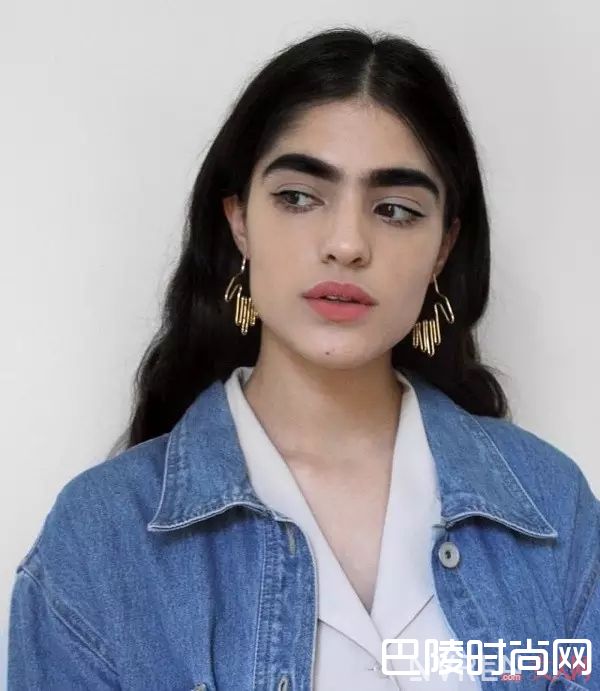 Young Frankk_这5个小众首饰品牌设计独特又便宜，很容易卖断货