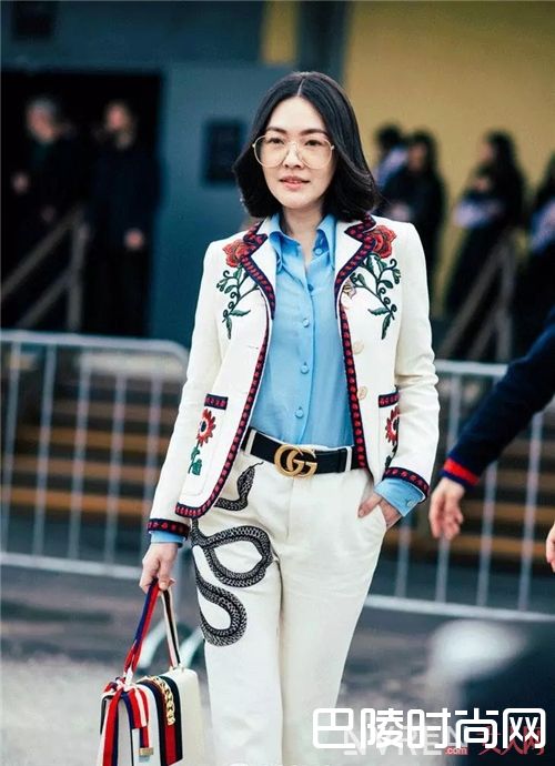 金属框眼镜_脸大怎么办？这4款眼镜让你时尚又显脸小！