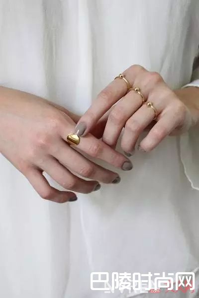 Young Frankk_这5个小众首饰品牌设计独特又便宜，很容易卖断货