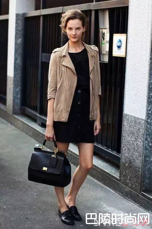 Dolce & Gabbana家的经典款包包简介_最适合春天的四款人气美包:拥有一件摇身做时尚潮人