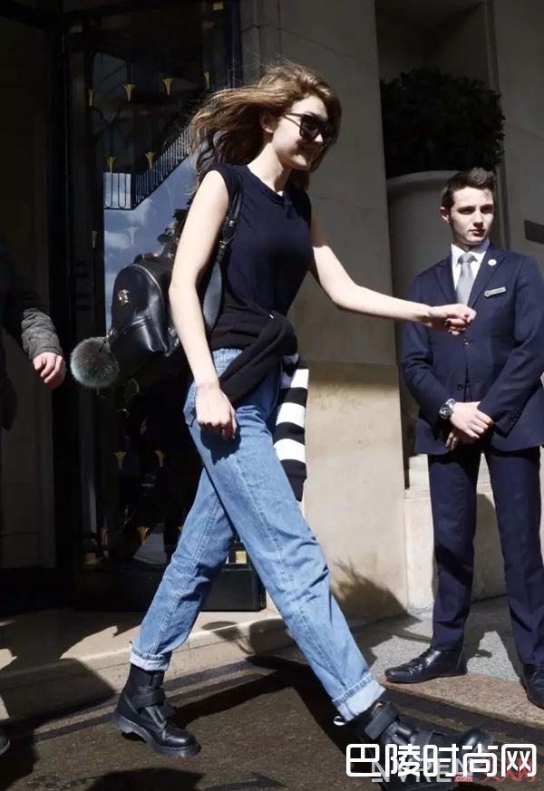 Girlfriend jeans女友裤如何搭配_腿粗妹子的福音 今年流行的牛仔裤完美遮挡你的小粗腿