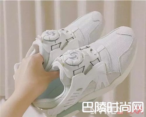 Puma Disc Blaze无鞋带球鞋_还在抢蝴蝶结爆款?Puma的这些球鞋才是他们的真经典