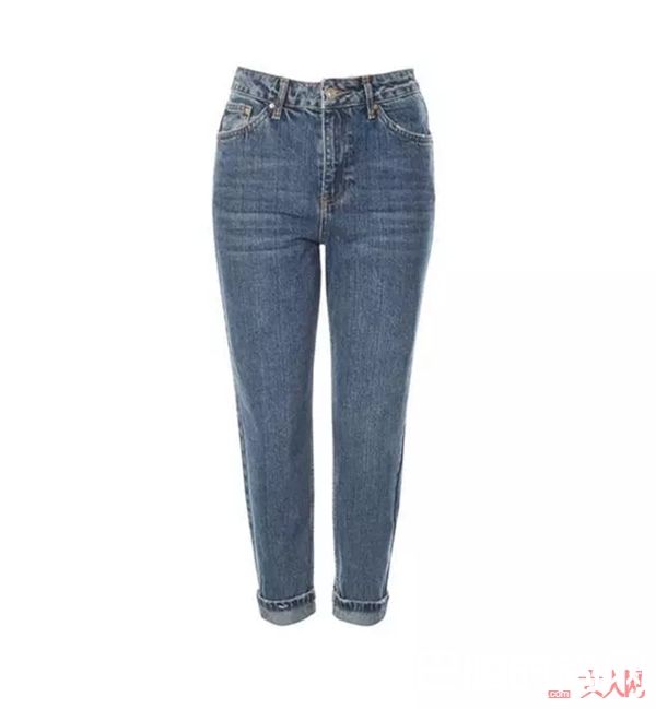 超高腰的“老妈裤”如何搭配_腿粗妹子的福音 今年流行的牛仔裤完美遮挡你的小粗腿