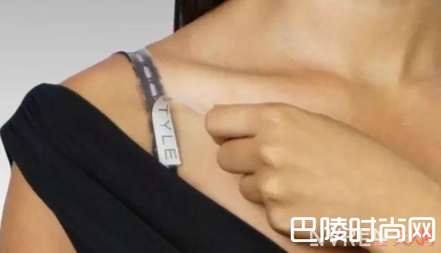 露背装怎么穿内衣_学会这几招内衣再也不会尴尬的走光