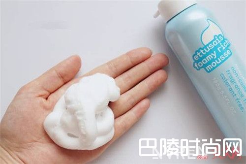 水之印渗透保湿补水啫喱面霜简介_推荐20件口碑美妆品：这些性价比高的日妆让你美如花