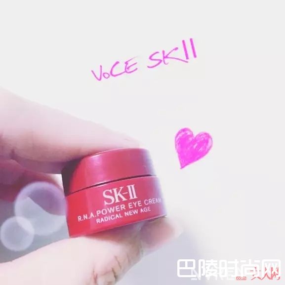 日本杂志送的化妆品小物_50元就能把Gucci、Burberry带回家?去日本必买的5本时尚杂志