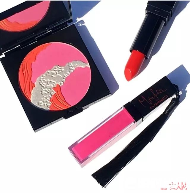 MAC中国设计师刘旻合作款_MAC携手抢钱系列 可能是全宇宙最喜欢拉帮结派的彩妆了！