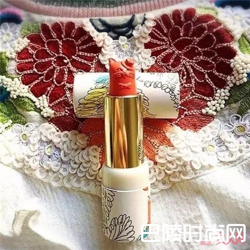 PAUL & JOE品牌介绍_网红第一步 就从这些网红美妆品牌开始吧