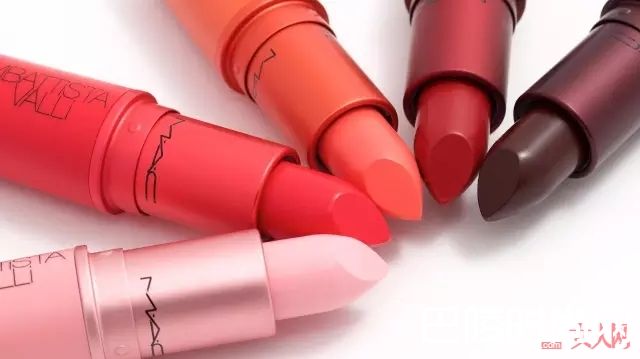 Mac x Giambattista Valli合作款_MAC携手抢钱系列 可能是全宇宙最喜欢拉帮结派的彩妆了！