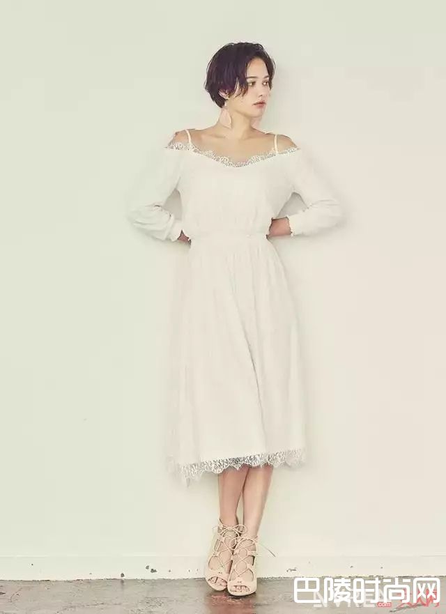 适合20到30岁女生的日系穿搭_超赞轻熟日系穿搭 10岁到40岁都能驾驭