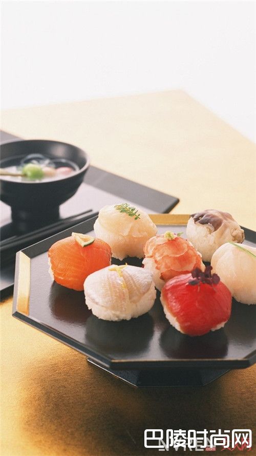 先汤后饭有什么用_如何才能吃得饱减得好？赶紧把这5招学下来吧