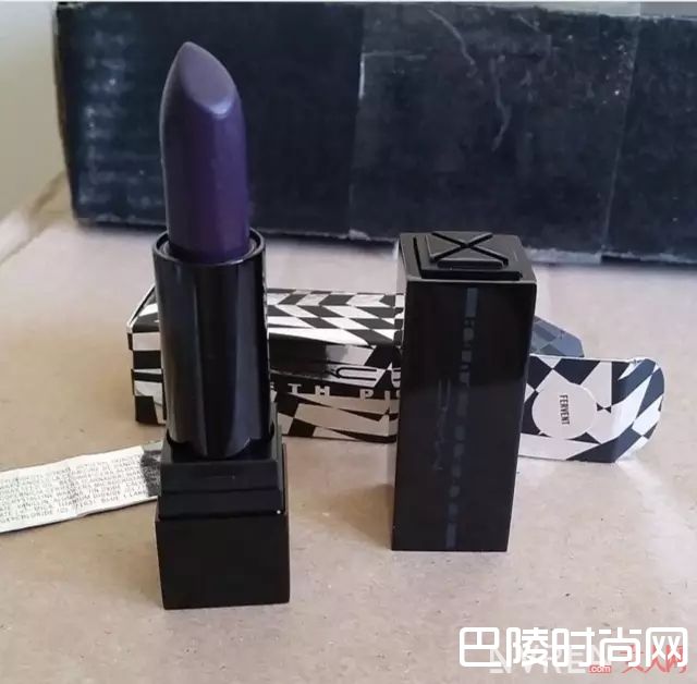 MAC和时装品牌跨界合作系列_MAC携手抢钱系列 可能是全宇宙最喜欢拉帮结派的彩妆了！