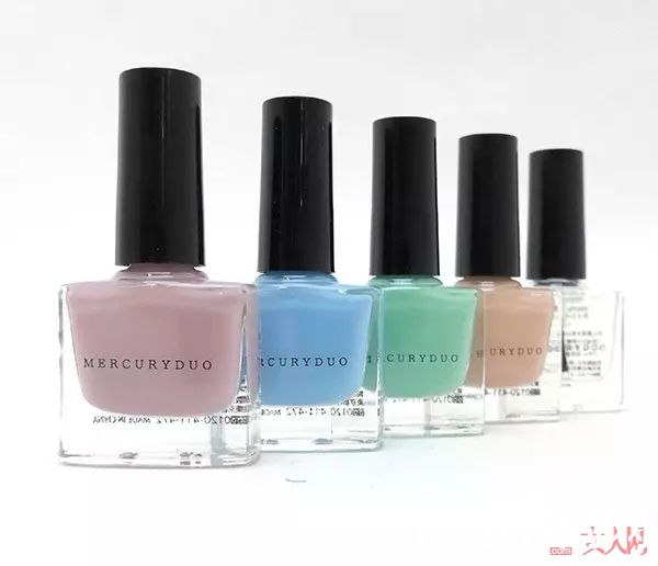 《steady.》赠品_50元就能把Gucci、Burberry带回家？去日本必买的5本时尚杂志