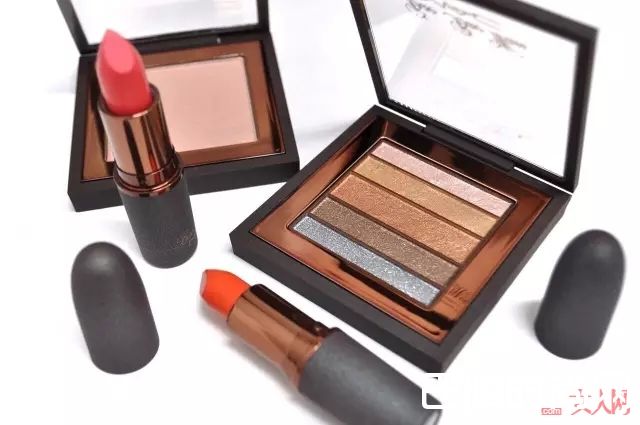 MAC万宝宝系列_MAC携手抢钱系列 可能是全宇宙最喜欢拉帮结派的彩妆了！