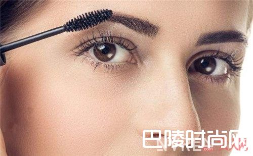 睫毛膏如何妙用_5分钟极速完妆出门？其实化妆不需要半小时