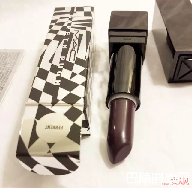 MAC和时装品牌跨界合作系列_MAC携手抢钱系列 可能是全宇宙最喜欢拉帮结派的彩妆了！