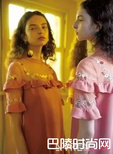 萌妹子日系单品推荐_超赞轻熟日系穿搭 10岁到40岁都能驾驭