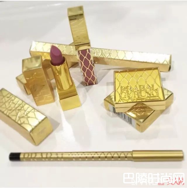 MAC和时装设计师跨界合作系列_MAC携手抢钱系列 可能是全宇宙最喜欢拉帮结派的彩妆了！