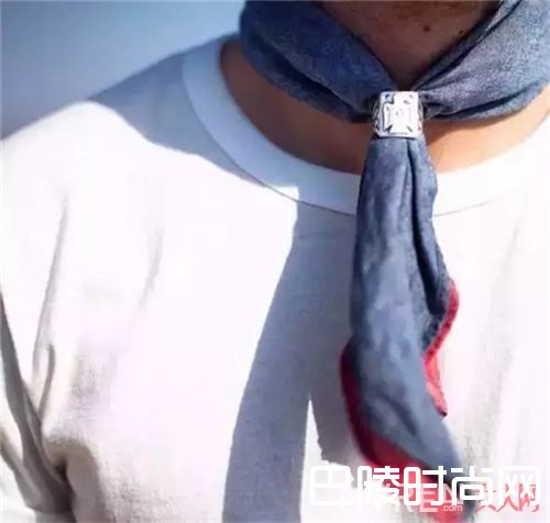 LADY WHITE CO白T恤介绍_这三个品牌的白T恤 定能让你穿出夏天的味道