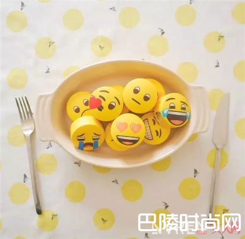 emoji系列_碰上这些可爱到爆的卡通产品 只能乖乖的掏钱了