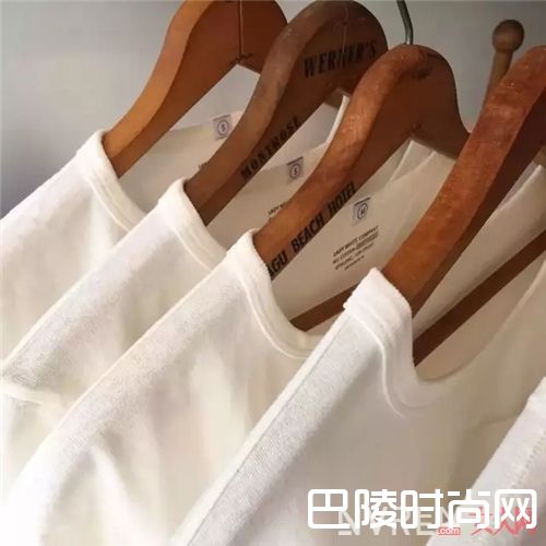 LADY WHITE CO白T恤介绍_这三个品牌的白T恤 定能让你穿出夏天的味道