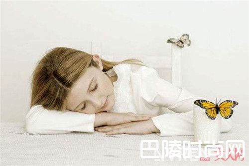 睡眠不足_再贵的护肤品都无法拯救你脸上的瑕疵 你是不是做了这7种恶习