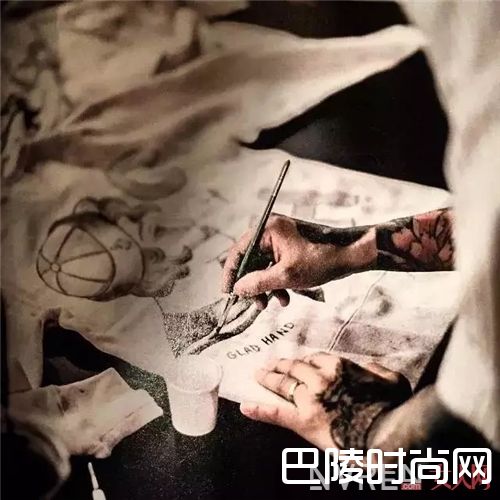 GLAD HAND & Co白T恤介绍_这三个品牌的白T恤 定能让你穿出夏天的味道