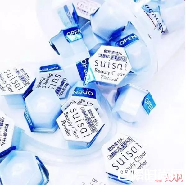 Tsum Tsum跨界美妆_彩妆也要萌萌哒 最近新出的跨界抢钱天团有哪些？